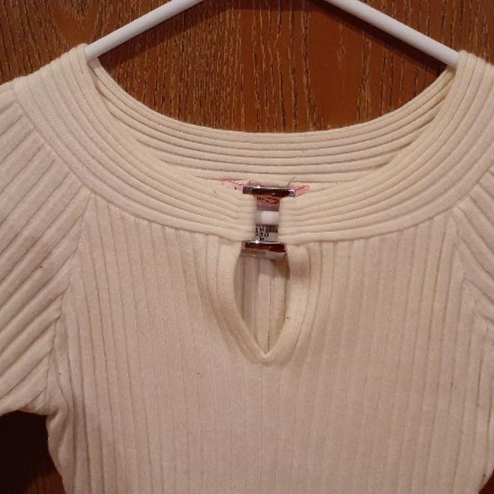 Off White Ribbed Sweater - Picture 3 of 3
